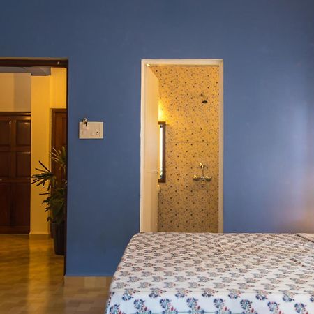 Coco Moon Hotel Morjim Bagian luar foto