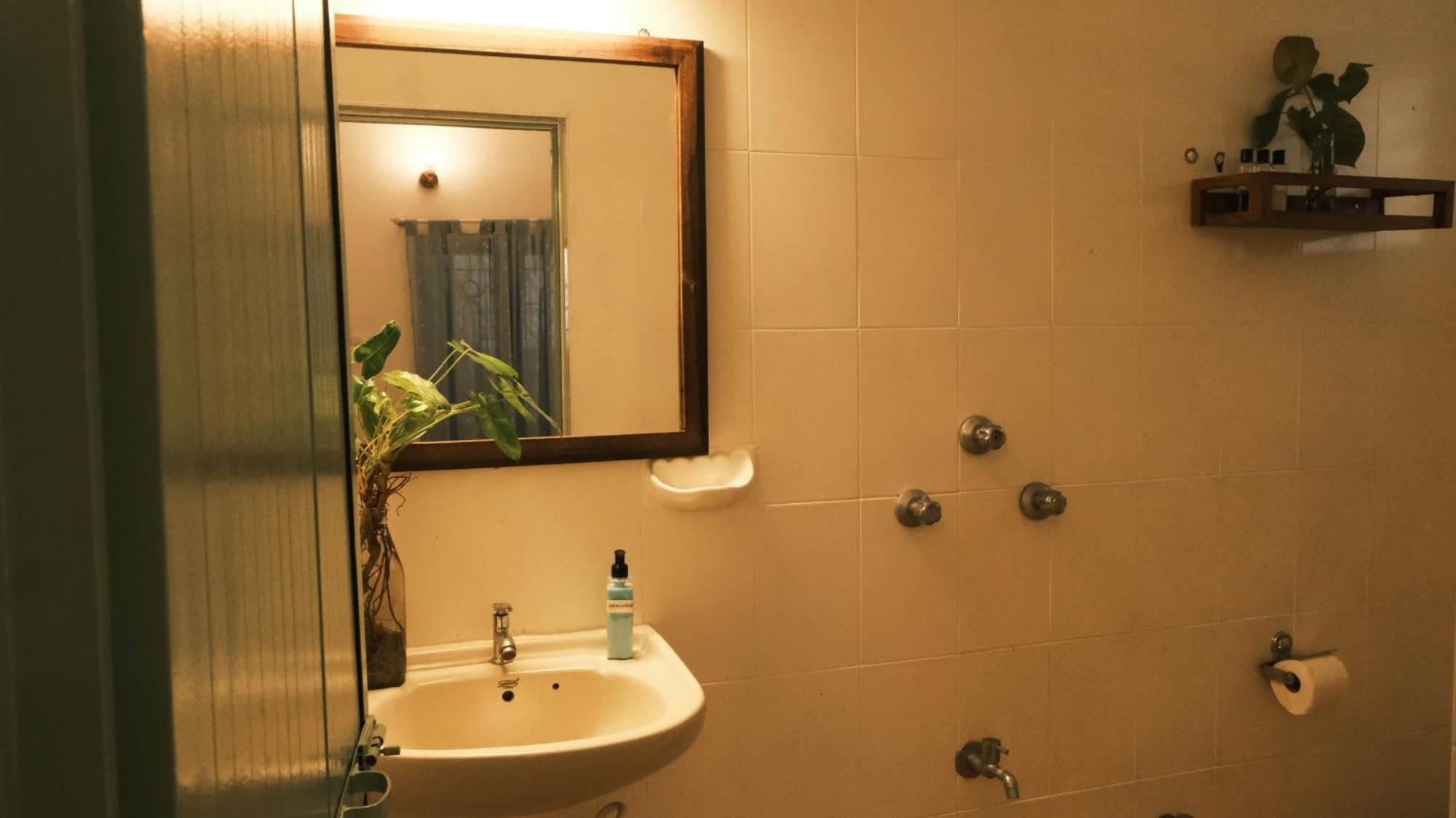 Coco Moon Hotel Morjim Bagian luar foto
