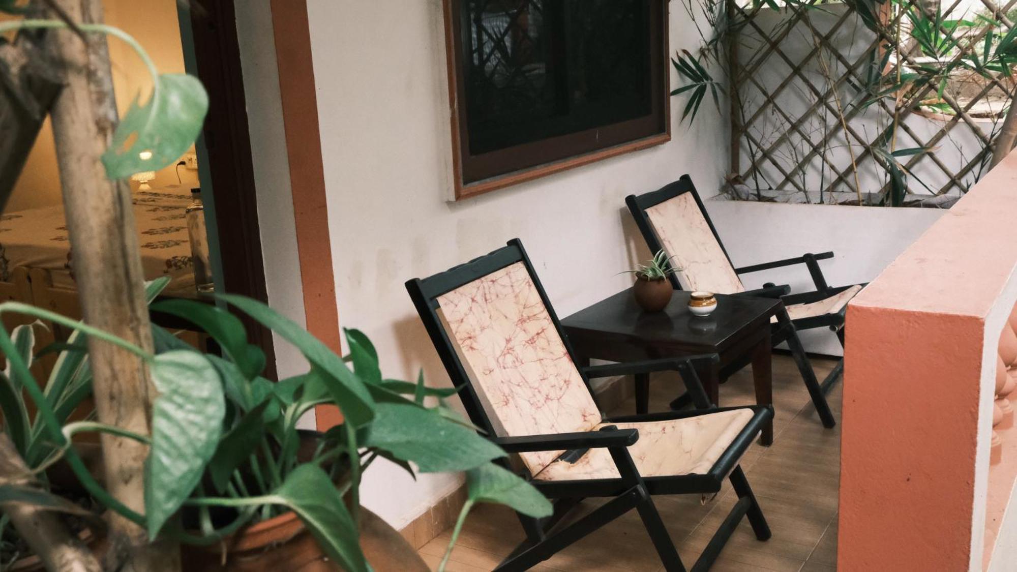Coco Moon Hotel Morjim Bagian luar foto