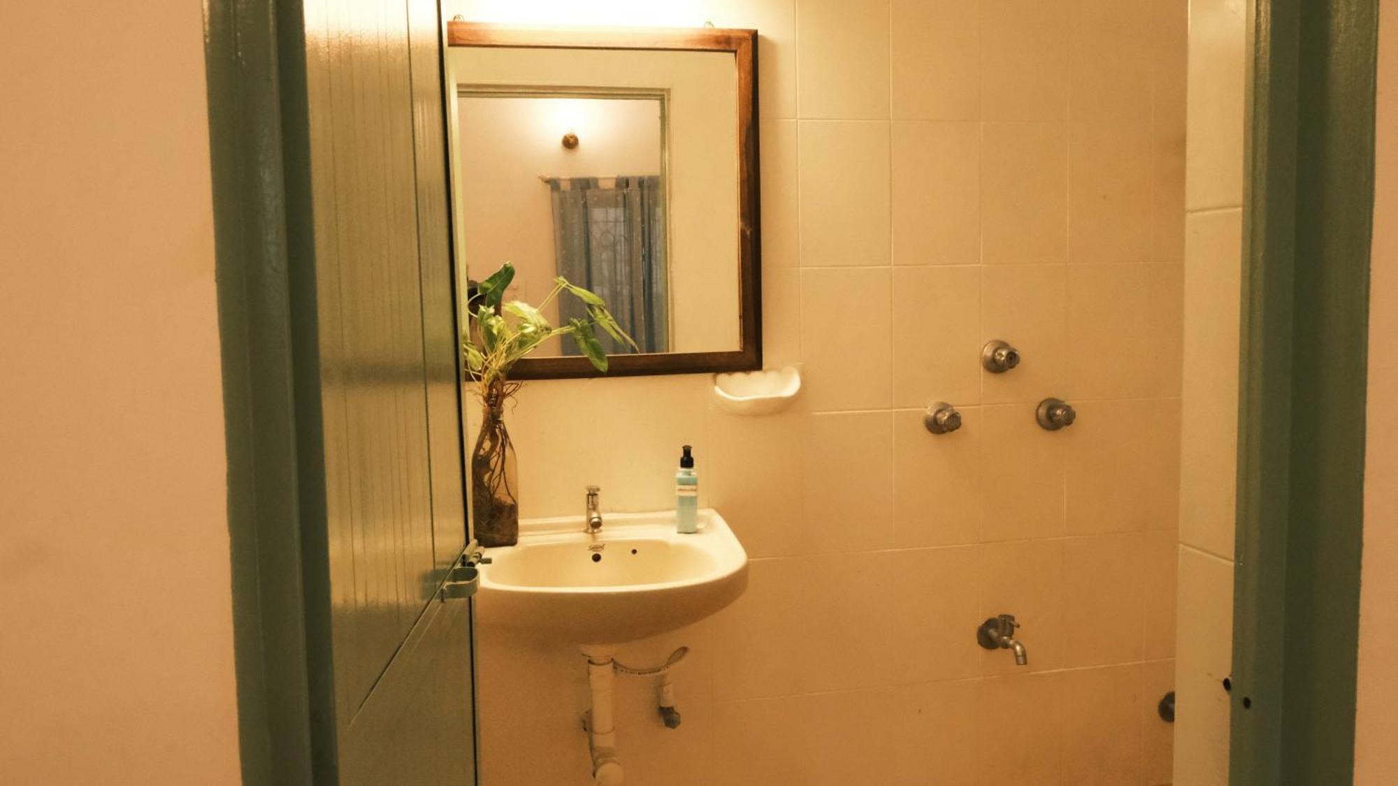 Coco Moon Hotel Morjim Bagian luar foto